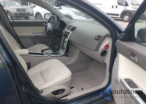 2011 Volvo S40 T5/T5 R-Design из США, поврежденный, VIN YV1672MS7B2535096